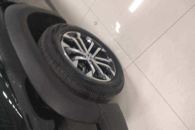 Used Haval DARGO 2021 1.5T DCT Two-Wheel Drive Border Collie - Wangcai Edition Left Front Wheel Hub