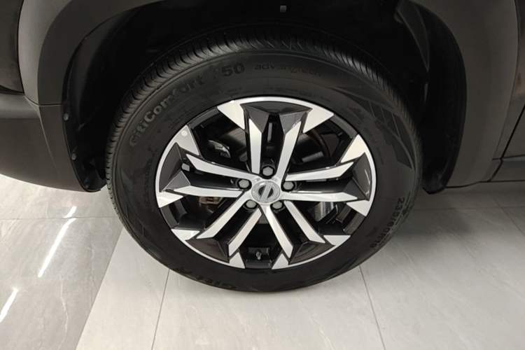 Used Haval DARGO 2021 1.5T DCT Two-Wheel Drive Border Collie - Wangcai Edition Left Front Wheel Hub
