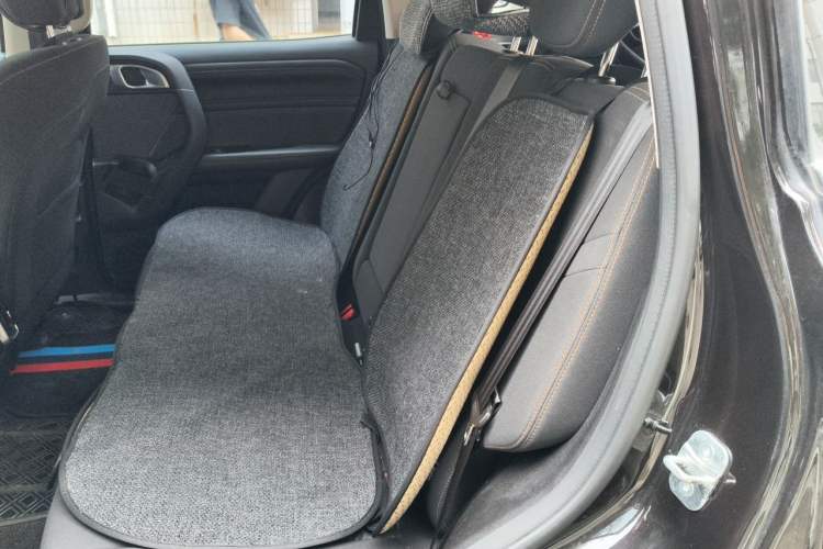 Used Haval DARGO 2021 1.5T DCT Two-Wheel Drive Husky Edition Left Rear Seat