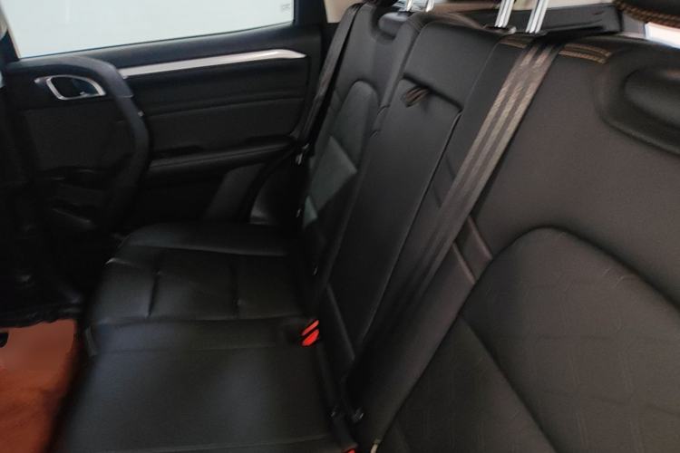 Used Haval DARGO 2021 1.5T DCT Two-Wheel Drive Border Collie Edition Left Rear Seat