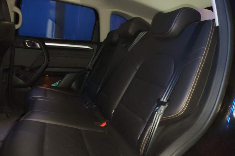 Used Haval DARGO 2021 1.5T DCT Two-Wheel Drive "Wangcai" Edition Left Rear Seat