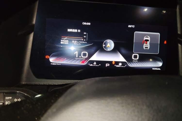 Used Haval DARGO 2021 1.5T DCT Two-Wheel Drive Labrador Edition Odometer Close Up