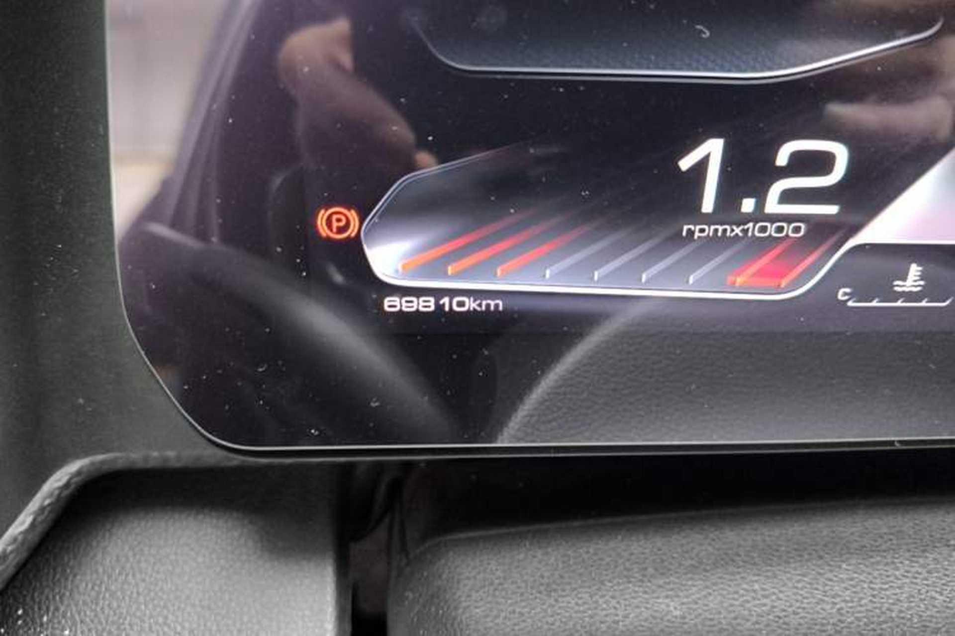 Used Haval DARGO 2021 1.5T DCT Two-Wheel Drive Husky Edition Odometer Close Up