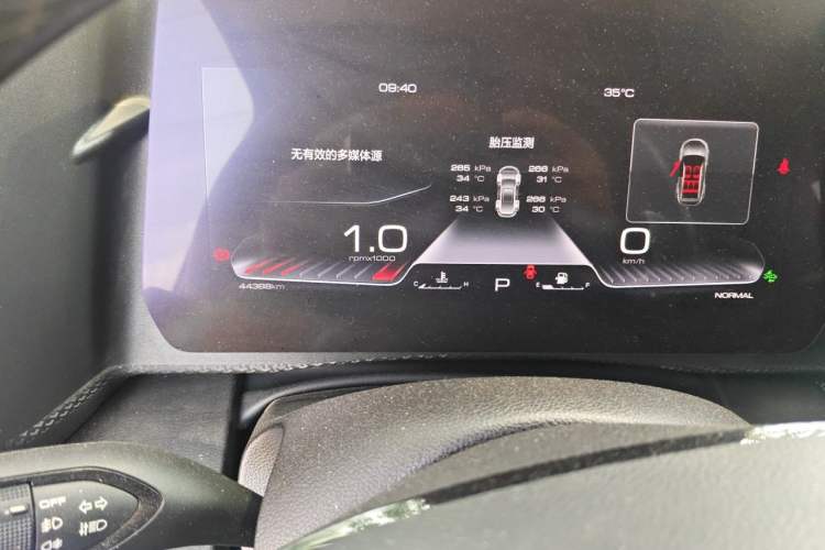 Used Haval DARGO 2021 1.5T DCT Two-Wheel Drive Border Collie Edition Odometer Close Up