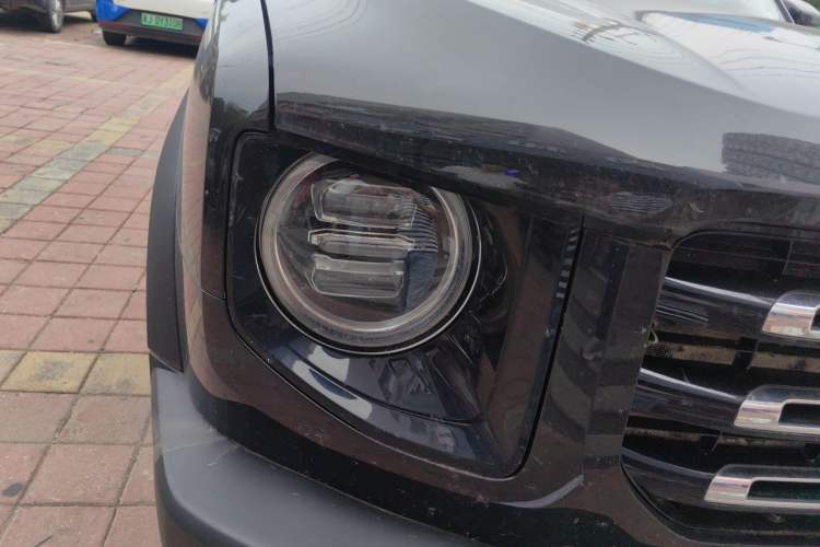 Used Haval DARGO 2021 1.5T DCT Two-Wheel Drive Border Collie Edition Right Front Headlight