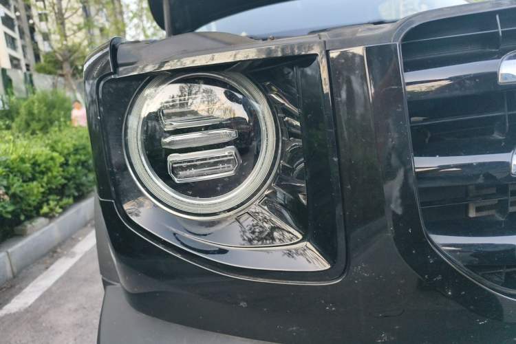 Used Haval DARGO 2021 1.5T DCT Two-Wheel Drive Border Collie - Wangcai Edition Right Front Headlight