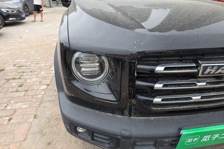 Used Haval DARGO 2021 1.5T DCT Two-Wheel Drive Border Collie Edition Right Front Headlight