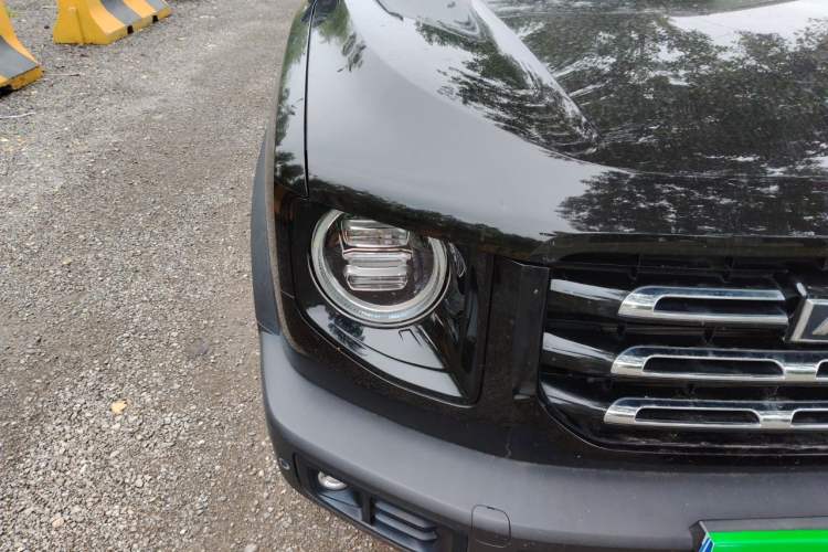 Used Haval DARGO 2021 1.5T DCT Two-Wheel Drive Border Collie - Wangcai Edition Right Front Headlight