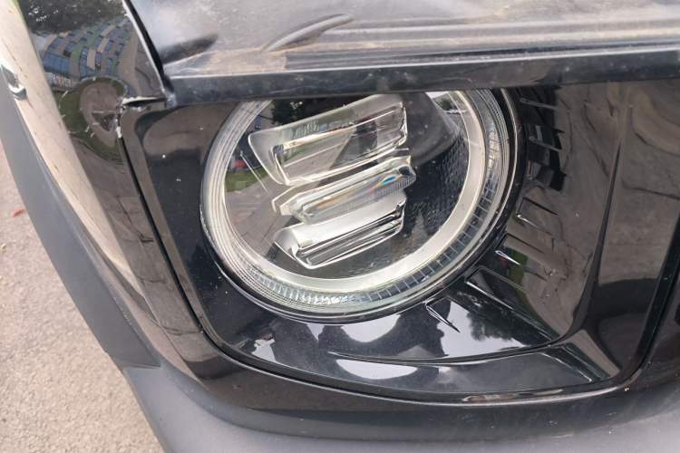 Used Haval DARGO 2021 1.5T DCT Two-Wheel Drive Border Collie Edition Right Front Headlight
