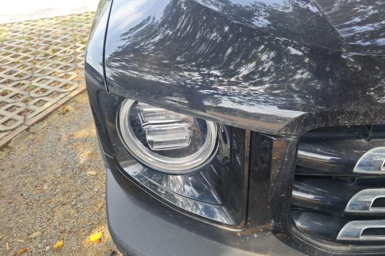 Used Haval DARGO 2021 1.5T DCT Two-Wheel Drive Border Collie Edition Right Front Headlight