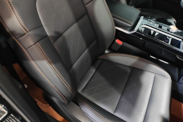 Used Haval DARGO 2021 1.5T DCT Two-Wheel Drive Border Collie Edition Right Front Seat