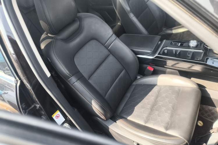 Used Haval DARGO 2021 Revised Version 1.5T DCT Two-Wheel Drive "Mǎquǎn" Edition Right Front Seat
