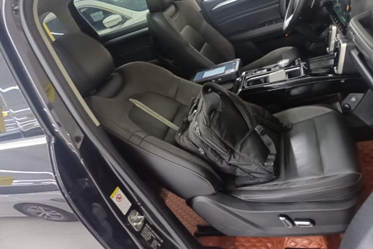 Used Haval DARGO 2021 2.0T DCT All-Wheel-Drive "Hao Tian Quan" Edition Right Front Seat