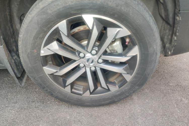 Used Haval DARGO 2021 2.0T DCT Two-Wheel Drive Chinese Mastiff Edition Right Front Wheel Hub