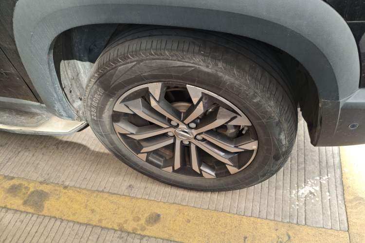 Used Haval DARGO 2021 Revised Version 1.5T DCT Two-Wheel Drive "Mǎquǎn" Edition Right Front Wheel Hub