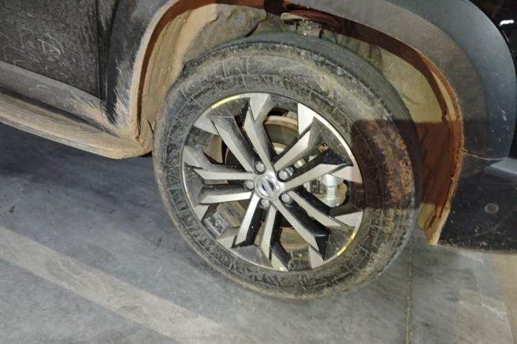Used Haval DARGO 2021 Revised Version 1.5T DCT Two-Wheel Drive "Mǎquǎn" Edition Right Front Wheel Hub