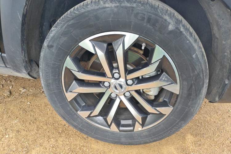 Used Haval DARGO 2021 1.5T DCT Two-Wheel Drive Border Collie Edition Right Front Wheel Hub