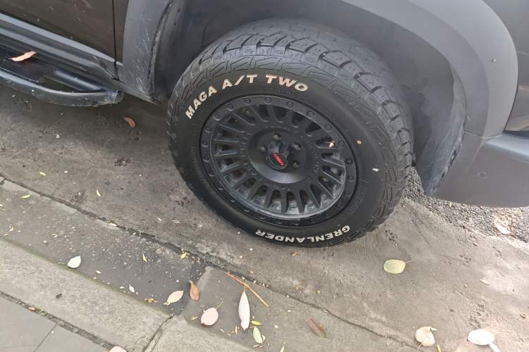 Used Haval DARGO 2021 Revised Version 2.0T DCT Four-Wheel Drive "Hao Tian Que" Edition Right Front Wheel Hub