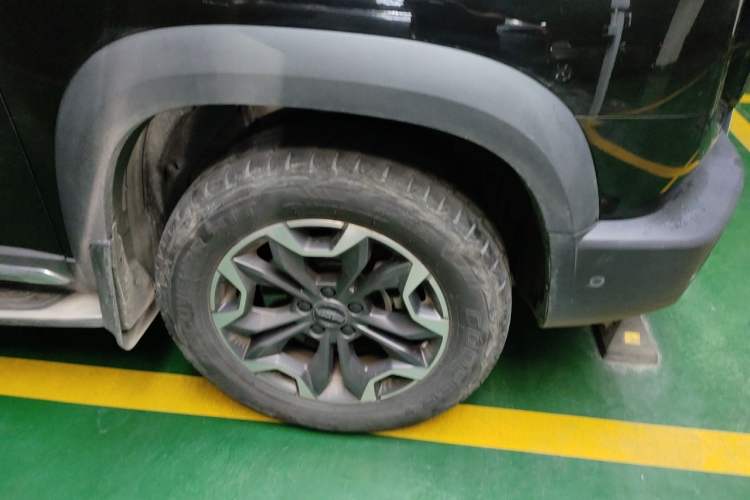 Used Haval DARGO 2021 2.0T DCT All-Wheel-Drive "Hao Tian Quan" Edition Right Front Wheel Hub