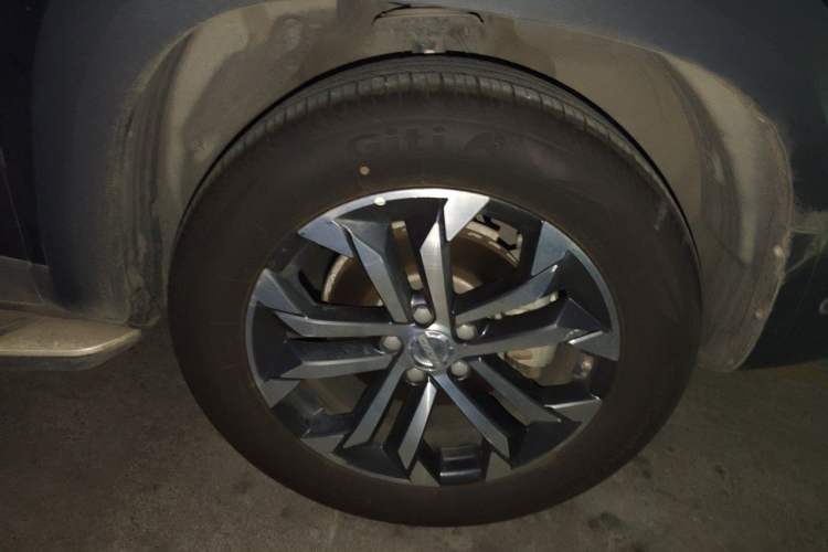 Used Haval DARGO 2021 1.5T DCT Two-Wheel Drive "Wangcai" Edition Right Front Wheel Hub