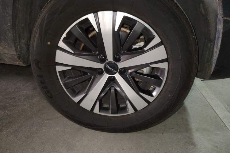 Used Haval DARGO 2021 1.5T DCT Two-Wheel Drive Labrador Edition Right Front Wheel Hub