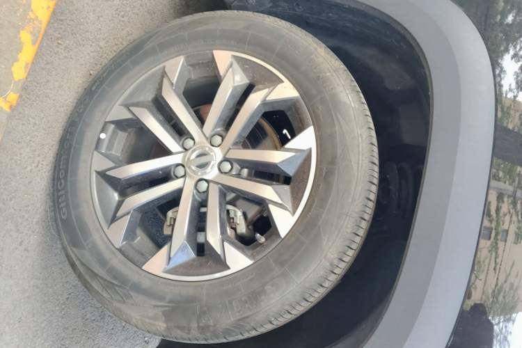 Used Haval DARGO 2021 Revised Version 1.5T DCT Two-Wheel Drive "Mǎquǎn" Edition Right Front Wheel Hub
