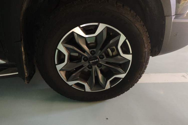 Used Haval DARGO 2021 2.0T DCT All-Wheel-Drive "Hao Tian Quan" Edition Right Front Wheel Hub