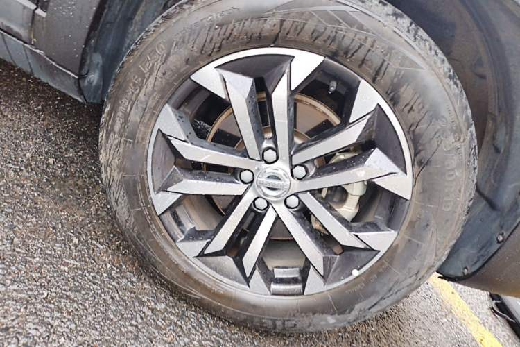 Used Haval DARGO 2021 1.5T DCT Two-Wheel Drive Border Collie Edition Right Front Wheel Hub