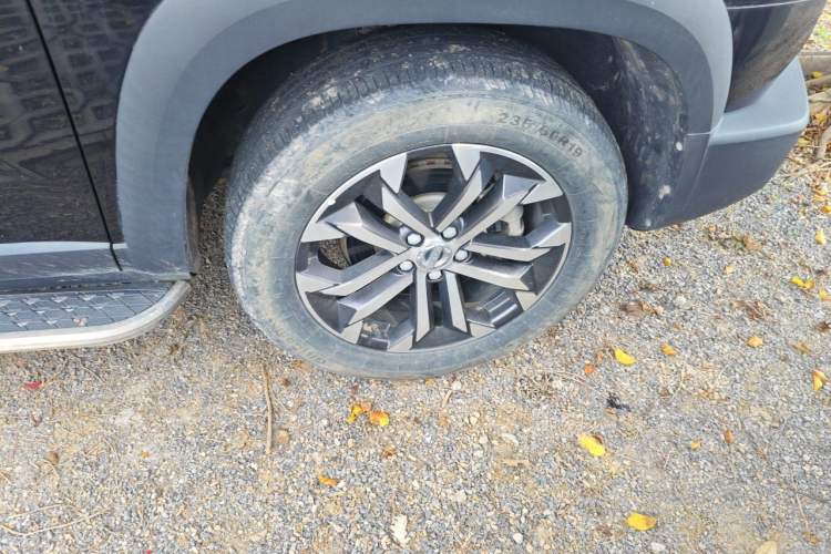 Used Haval DARGO 2021 1.5T DCT Two-Wheel Drive Border Collie Edition Right Front Wheel Hub