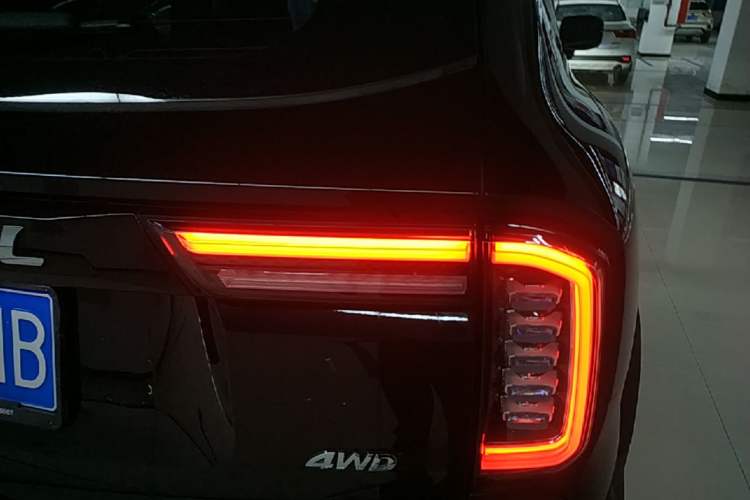 Used Haval DARGO 2021 1.5T DCT Two-Wheel Drive "Mǎquǎn" Edition Right Rear Taillight