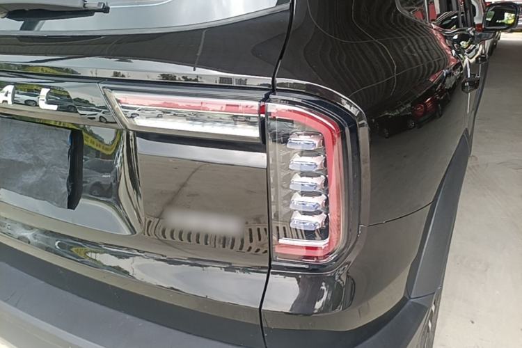 Used Haval DARGO 2021 1.5T DCT Two-Wheel Drive Border Collie Edition Right Rear Taillight