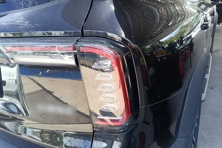 Used Haval DARGO 2021 Revised Version 1.5T DCT Two-Wheel Drive "Mǎquǎn" Edition Right Rear Taillight