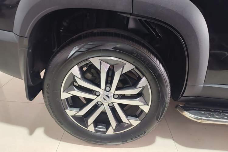 Used Haval DARGO 2021 1.5T DCT Two-Wheel Drive Border Collie Edition Right Rear Wheel Hub