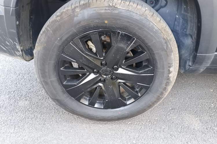 Used Haval DARGO 2021 1.5T DCT Two-Wheel Drive Labrador Edition Right Rear Wheel Hub