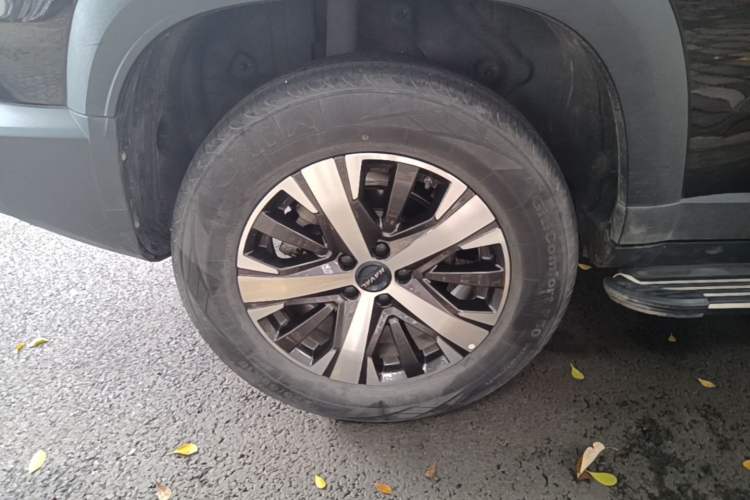 Used Haval DARGO 2021 1.5T DCT Two-Wheel Drive Labrador Edition Right Rear Wheel Hub