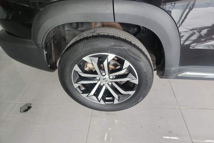Used Haval DARGO 2021 2.0T DCT Two-Wheel Drive Chinese Mastiff Edition Right Rear Wheel Hub
