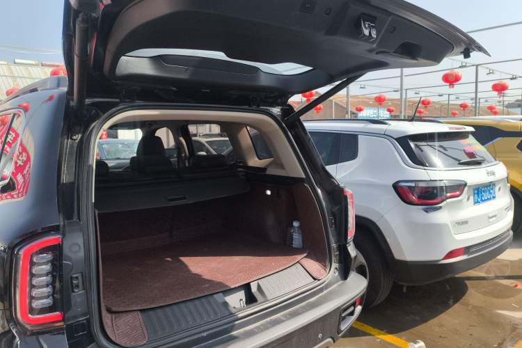 Used Haval DARGO 2021 Revised Version 1.5T DCT Two-Wheel Drive "Mǎquǎn" Edition Trunk