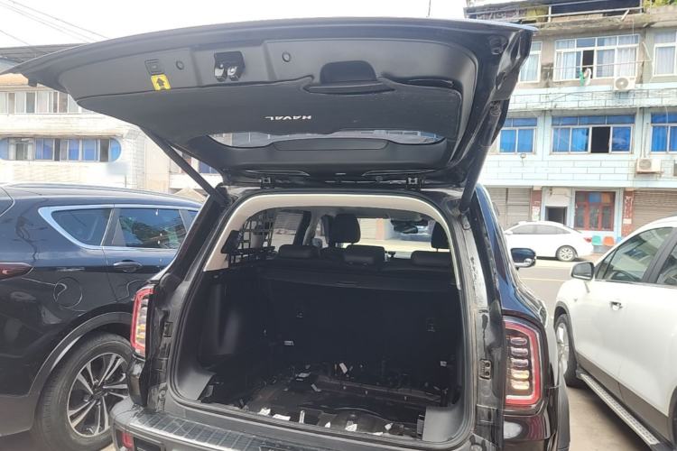 Used Haval DARGO 2021 2.0T DCT All-Wheel-Drive "Hao Tian Quan" Edition Trunk
