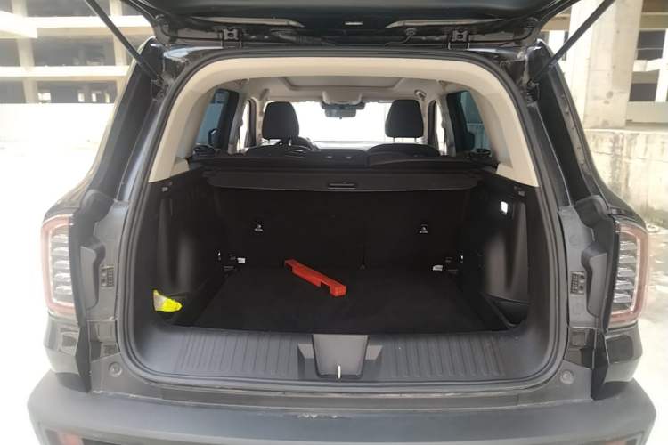 Used Haval DARGO 2021 1.5T DCT Two-Wheel Drive Border Collie - Wangcai Edition Trunk