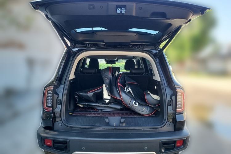 Used Haval DARGO 2021 Revised Version 1.5T DCT Two-Wheel Drive "Mǎquǎn" Edition Trunk