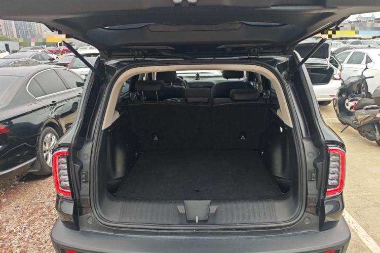 Used Haval DARGO 2021 1.5T DCT Two-Wheel Drive Labrador Edition Trunk