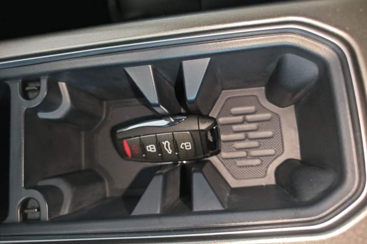 Used Haval DARGO 2021 1.5T DCT Two-Wheel Drive Labrador Edition Vehicle Key