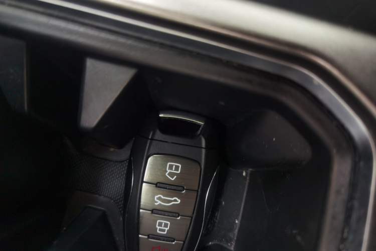Used Haval DARGO 2021 1.5T DCT Two-Wheel Drive Labrador Edition Vehicle Key