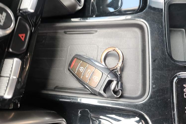 Used Haval DARGO 2021 2.0T DCT All-Wheel-Drive "Hao Tian Quan" Edition Vehicle Key
