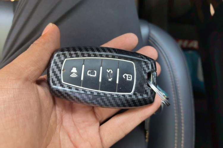 Used Haval DARGO 2021 2.0T DCT 4x4 Chinese Rural Dog Edition Vehicle Key