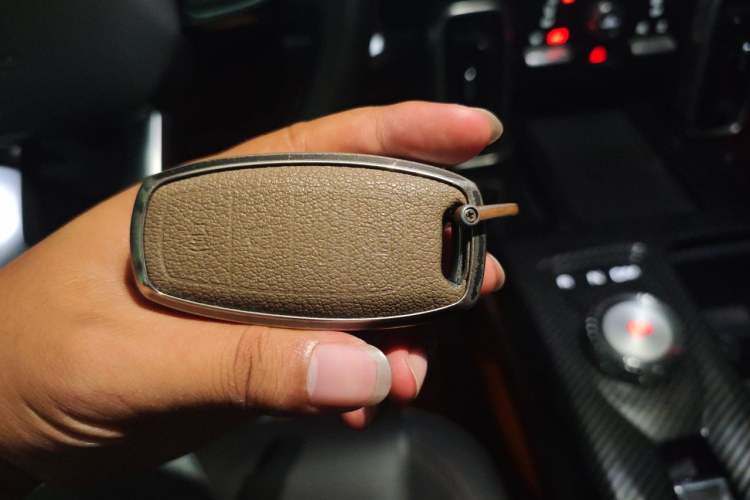 Used Haval DARGO 2021 2.0T DCT All-Wheel-Drive "Hao Tian Quan" Edition Vehicle Key
