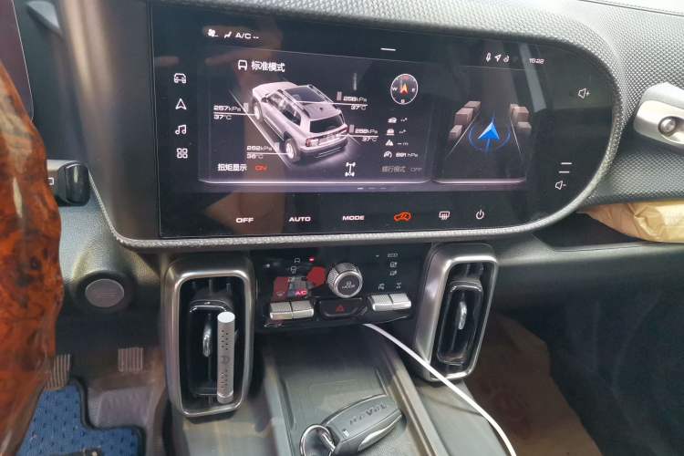 Used Haval DARGO 2021 2.0T DCT All-Wheel-Drive "Hao Tian Quan" Edition Audio And AC Panel