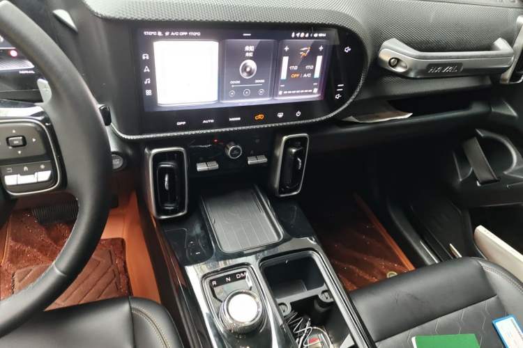 Used Haval DARGO 2021 1.5T DCT Two-Wheel Drive "Mǎquǎn" Edition Audio And AC Panel