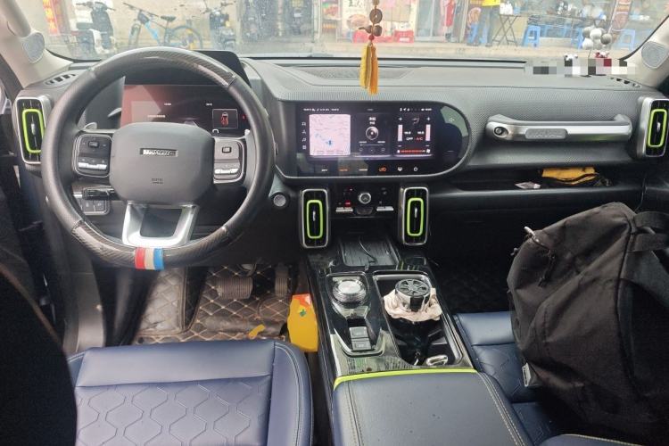 Used Haval DARGO 2021 2.0T DCT Two-Wheel Drive Chinese Mastiff Edition Center Console