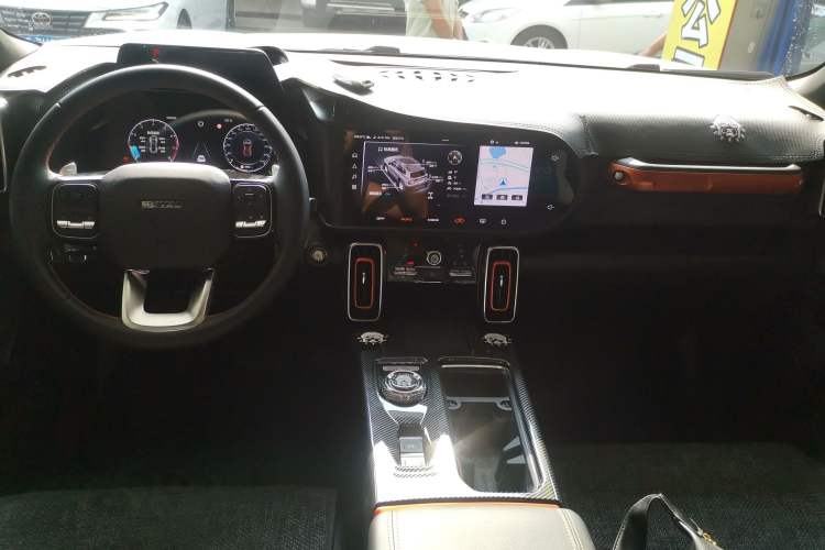 Used Haval DARGO 2021 2.0T DCT All-Wheel-Drive "Hao Tian Quan" Edition Center Console
